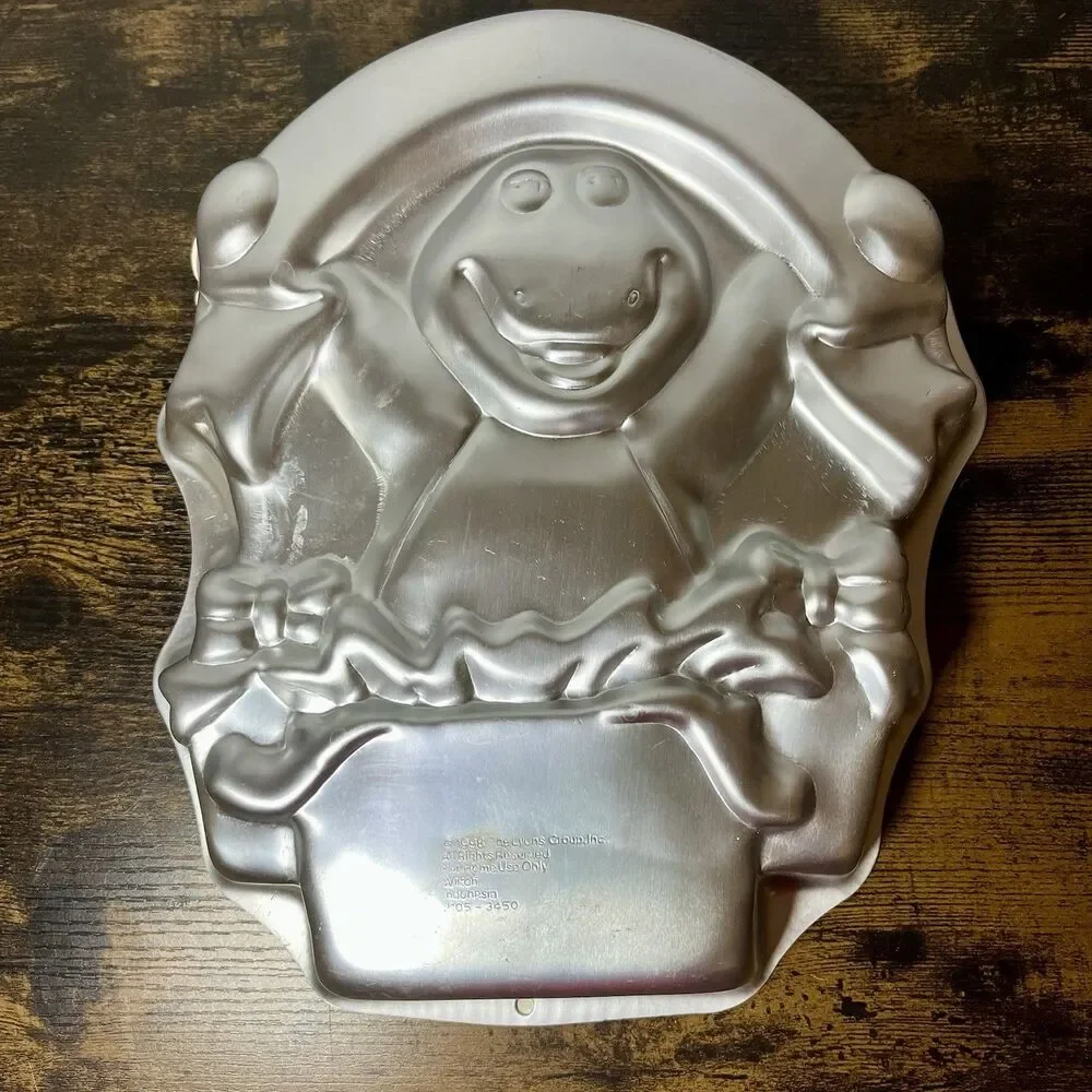 Vintage 1998 Wilton Barney Purple Dinosaur Aluminum Cake Pan 90s Birthday